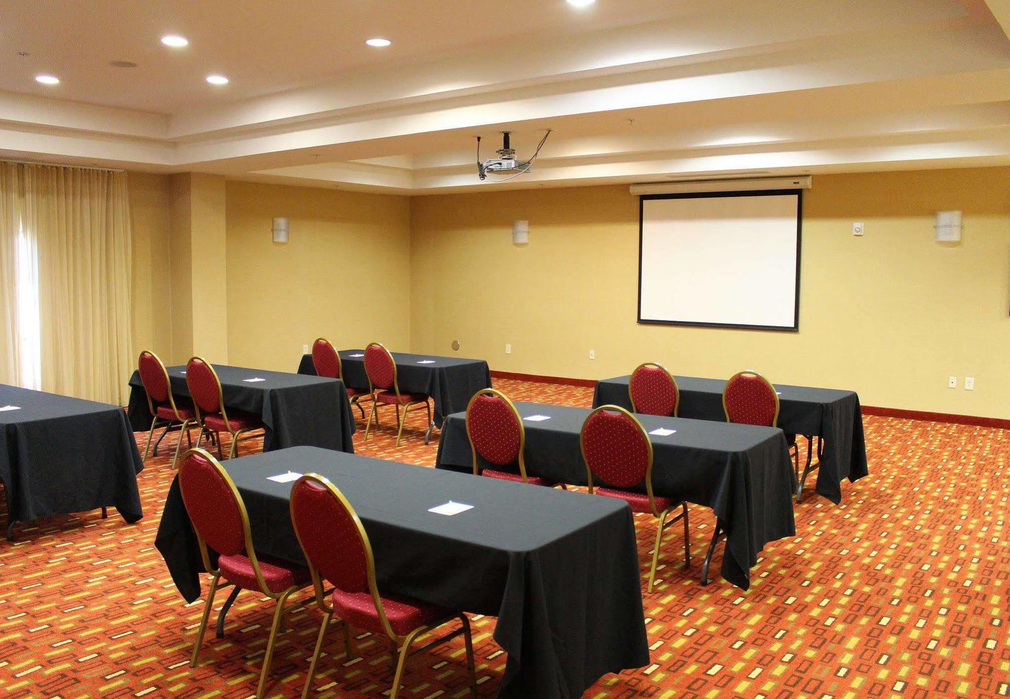 Courtyard By Marriott Κλάρκσβιλ Εξωτερικό φωτογραφία